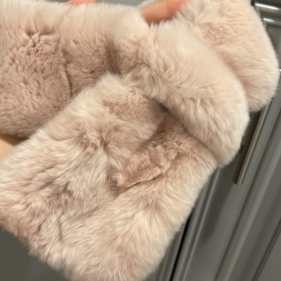 Elle 100% Rabbit Fur Scarf in Mauve Pink - Picture 2 of 4